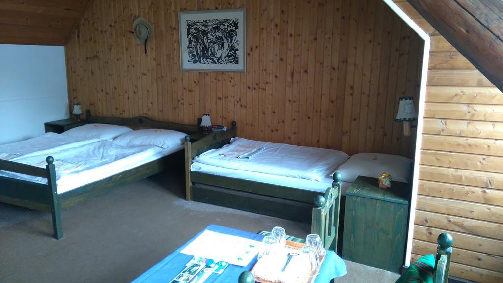 Penzion Encian Mýto pod Ďumbierom Oda fotoğraf
